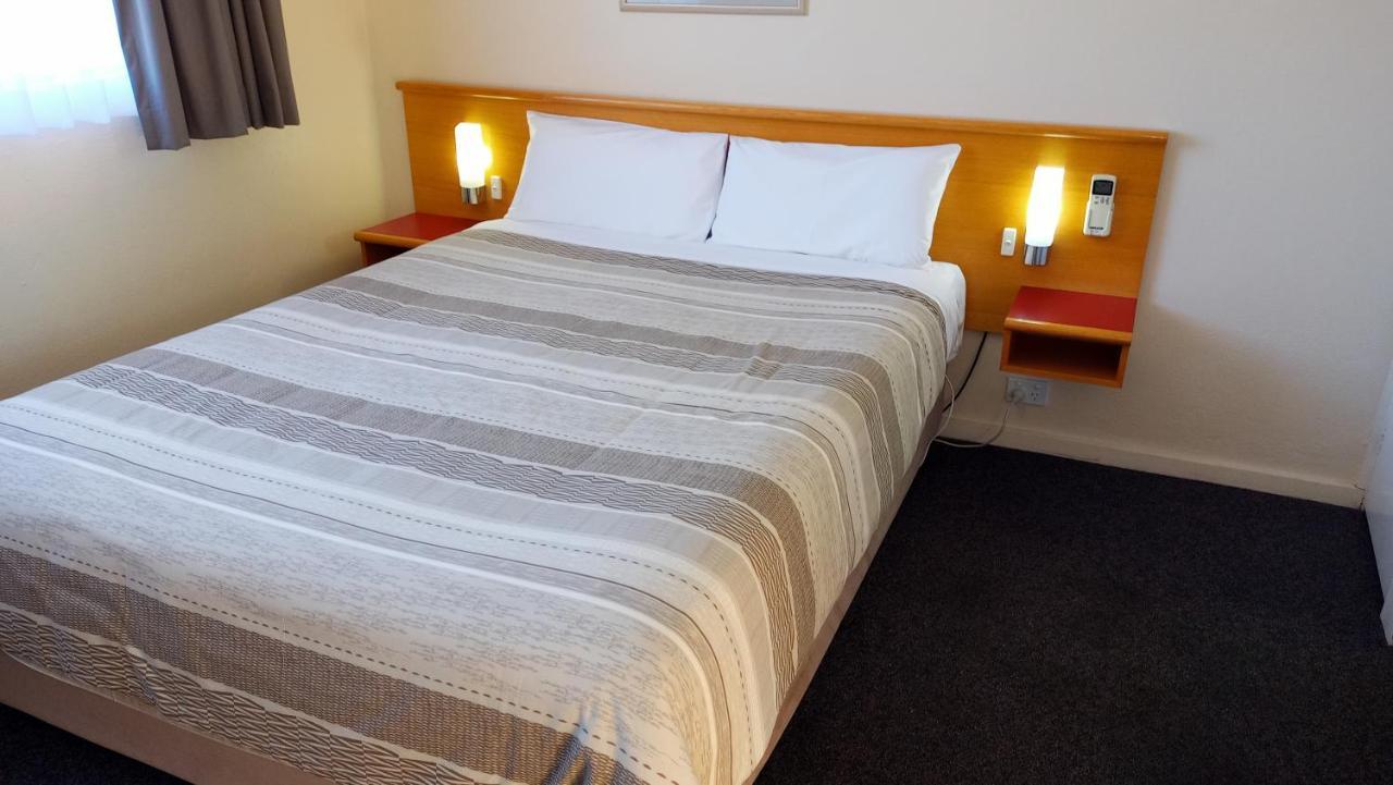 Redhill Cooma Motor Inn Bagian luar foto