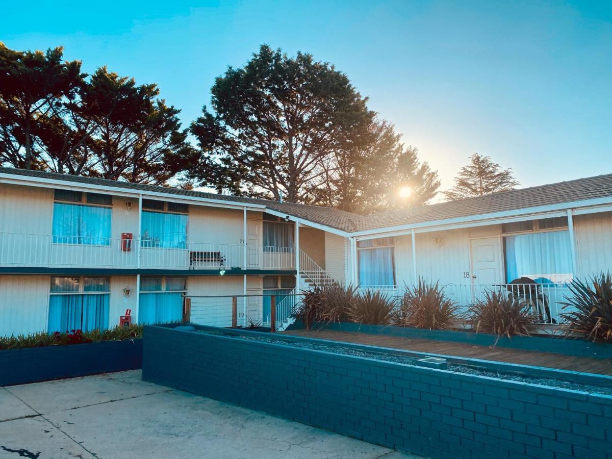 Redhill Cooma Motor Inn Bagian luar foto