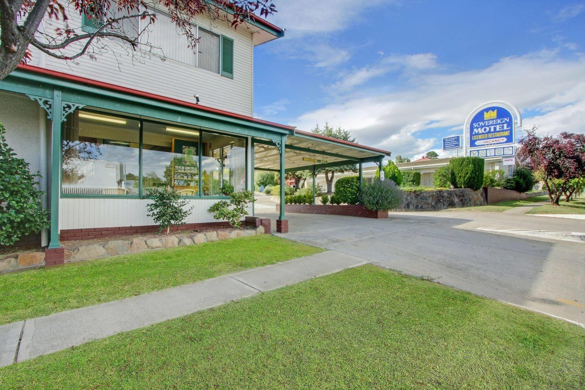 Redhill Cooma Motor Inn Bagian luar foto