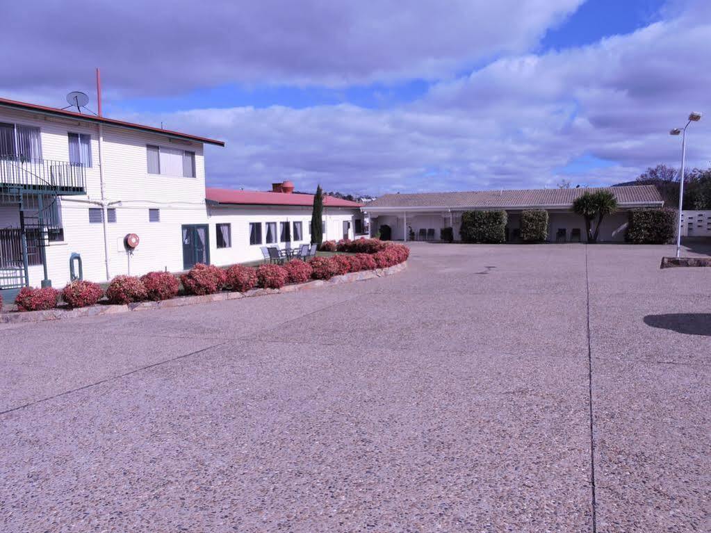 Redhill Cooma Motor Inn Bagian luar foto