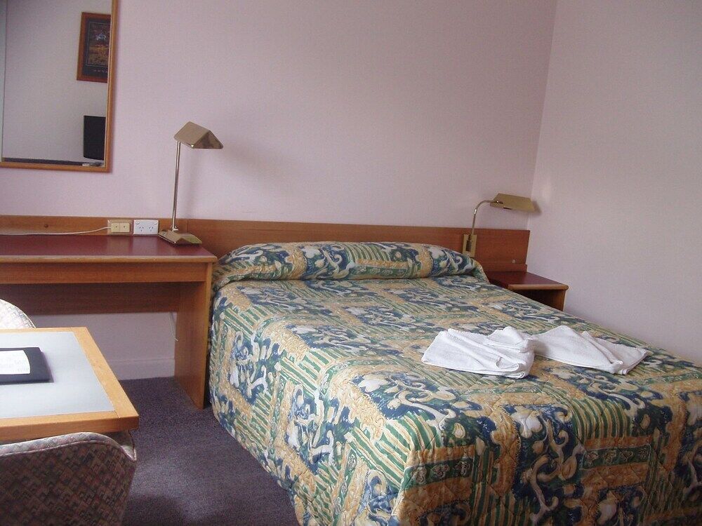 Redhill Cooma Motor Inn Bagian luar foto